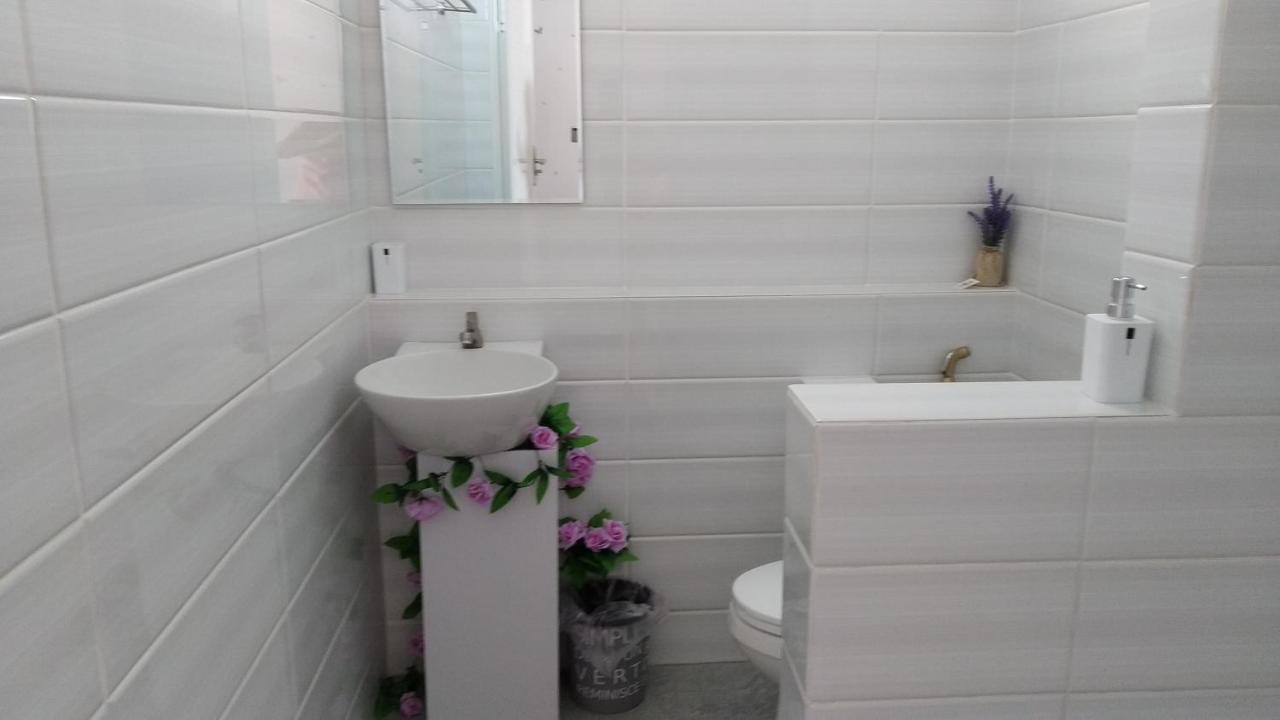 Penampang 爱上海蓝蓝屋民宿 Blue Ocean Station מראה חיצוני תמונה